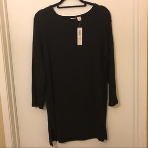 Chico's Tops - Chico’s Zenergy Sydnie Sleeve Cut Out Tunic Chico's Tops - Chico’s Zenergy Sydnie Sleeve Cut Out Tunic